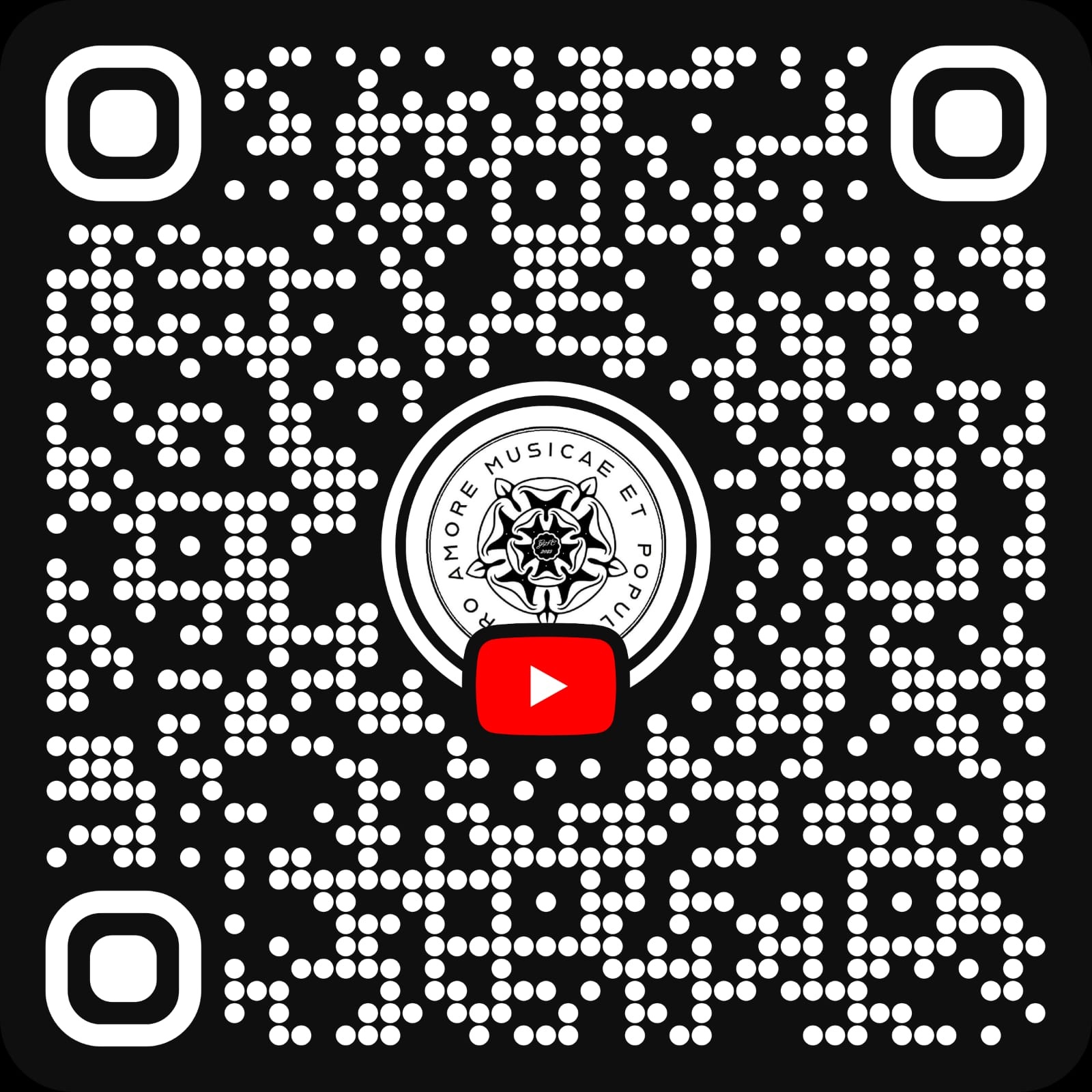 QR-Code Schulchor Die Grafik zeigt im oberen Bereich die Überschrift „Unsere Hauptseite“ neben einem kleinen YouTube-Logo, direkt über einem großen, quadratischen QR-Code, der im Zentrum das offizielle kreisrunde Choremblem sowie einen roten YouTube-Abspielbutton trägt. Unterhalb des Codes ist eine Collage zu sehen, die in der Mitte eine weiße Karte mit dem Titel „Geschwister Scholl Chor“, dem Motto „Aus Liebe zur Musik“, der Abbildung eines edlen schwarzen Konzertflügels sowie bunten, schwungvollen Notenlinien am unteren Rand zeigt. Flankiert wird das Zentrum auf der linken Seite von einem großen Wirbel aus farbenfrohen Notenschlüsseln und rechts von einer runden Chorsiegel-Grafik sowie dem schräg liegenden Foto einer Petschaft auf rotem Wachs.